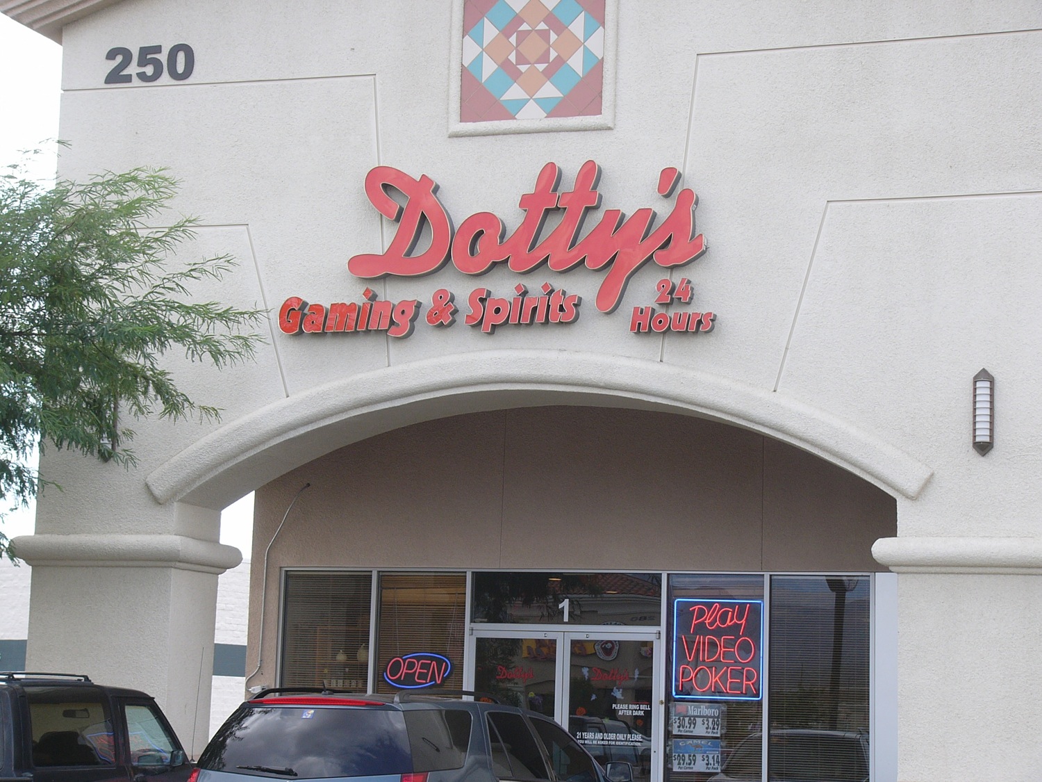 Dotty's 8